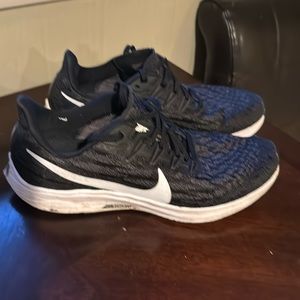 Nike zoom size 9